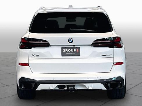 Used 2026 BMW X5 sDrive40i w/ Executive Package RWD image 5