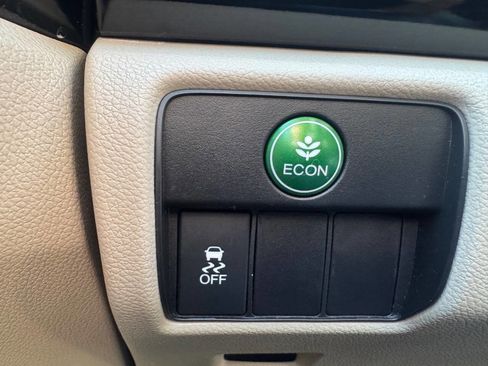Used 2016 Honda Accord LX image 13