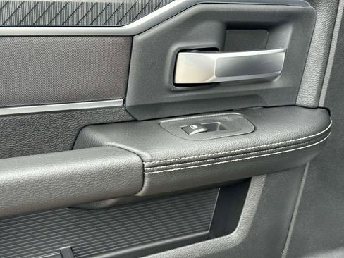New 2026 RAM 2500 Big Horn AWD/4WD image 8