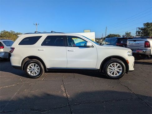 Used 2021 Dodge Durango SXT image 3