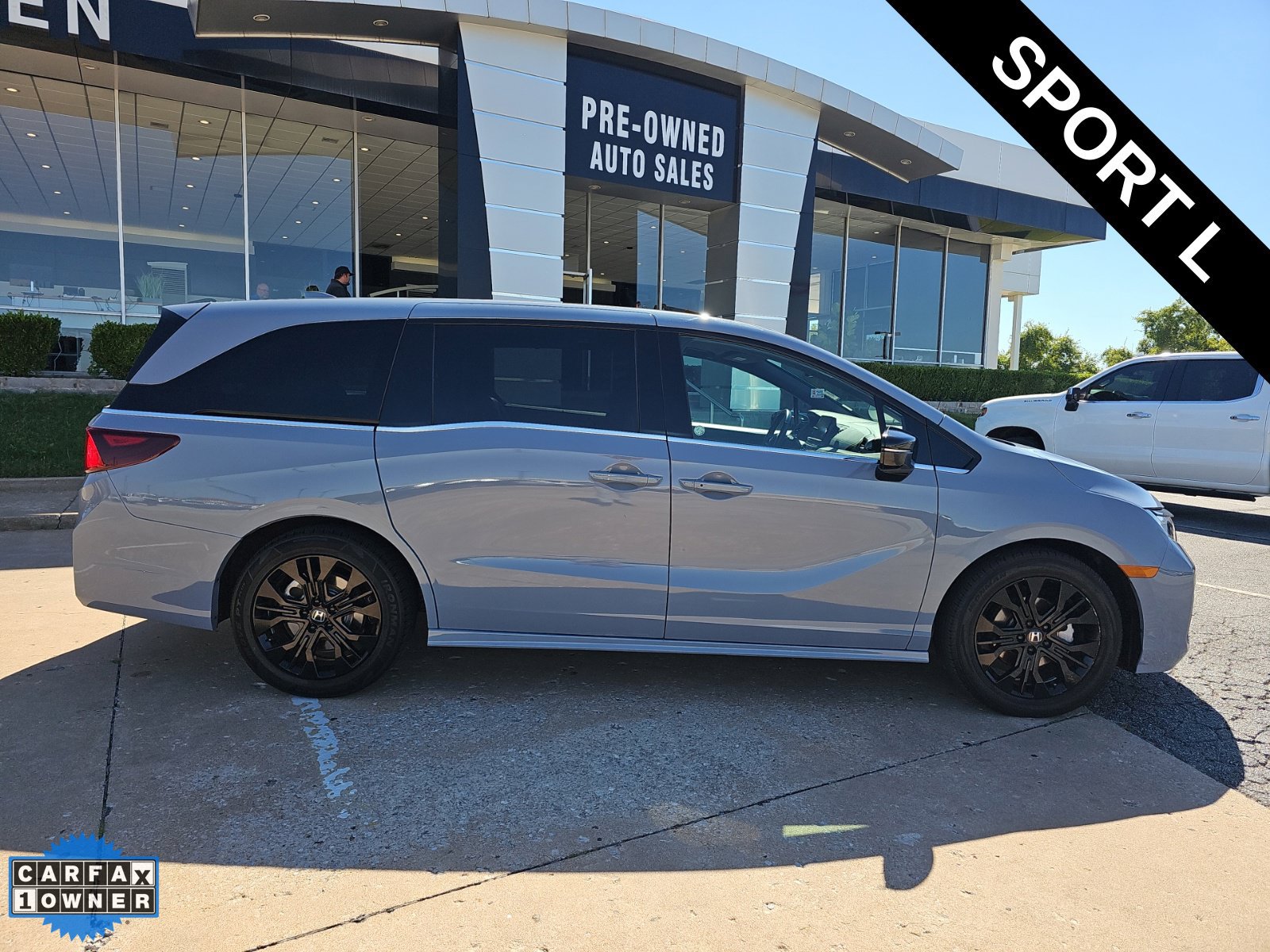 Used 2025 Honda Odyssey Sport-L image 2