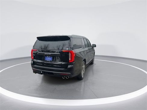 Used 2023 GMC Yukon XL Denali Ultimate image 6
