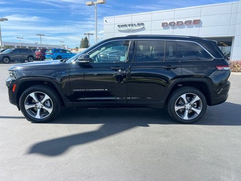 Used 2023 Jeep Grand Cherokee 4WD 4xe image 18
