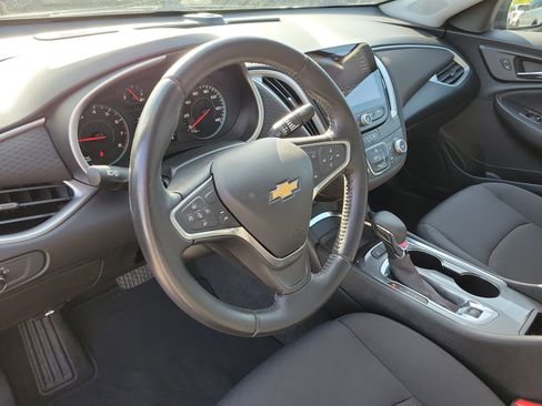Used 2022 Chevrolet Malibu RS image 21