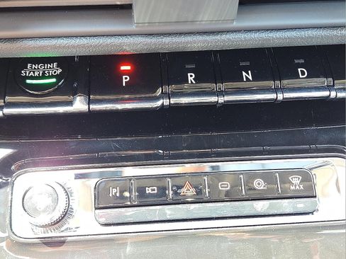 New 2025 Lincoln Corsair Grand Touring image 18