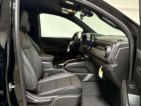New 2026 Chevrolet Colorado W/T w/ WT Custom Package AWD/4WD image 28
