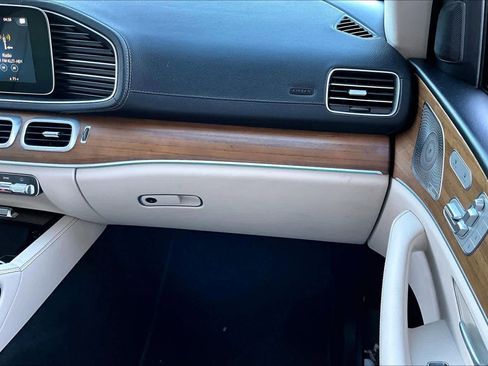 Certified 2023 Mercedes-Benz GLS 450 4MATIC image 17