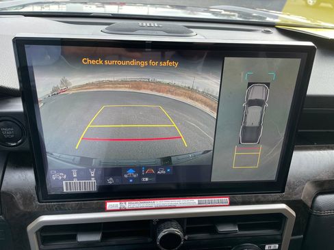 Used 2024 Toyota Tacoma Limited w/ Limited Package (LT) image 25