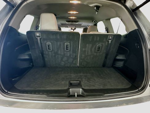 Used 2017 Honda Pilot Touring image 32