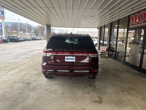 Used 2022 Lincoln Aviator Reserve w/ Equipment Group 201A image 5