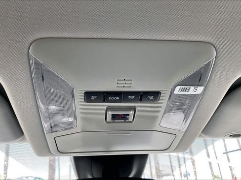 Certified 2025 Toyota RAV4 LE FWD image 33