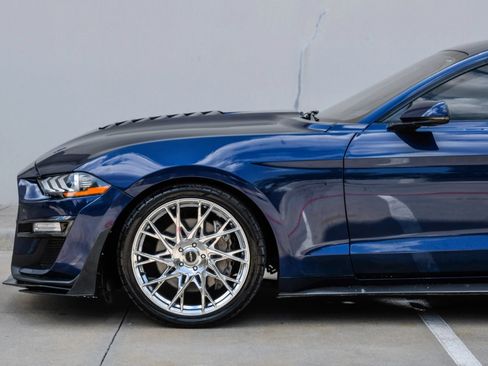 Used 2020 Ford Mustang GT Premium RWD image 9