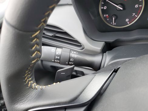 Used 2025 Subaru Crosstrek 2.5i Sport image 17