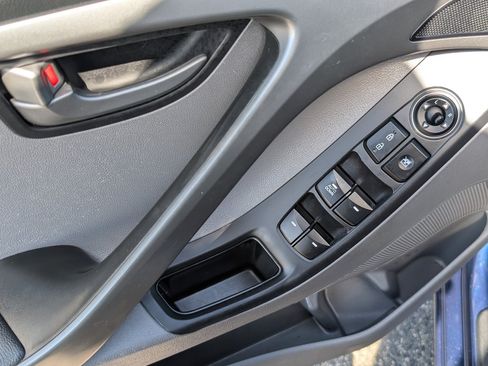 Used 2016 Hyundai Elantra SE FWD image 13