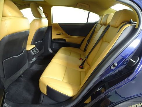 Used 2022 Lexus ES 350 w/ Premium Package image 13