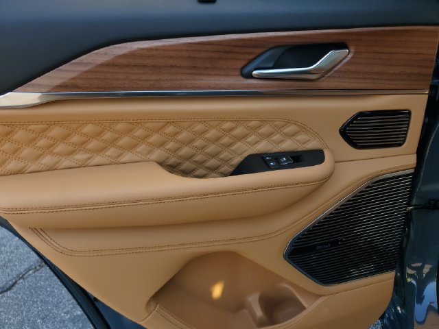 New 2027 Jeep Grand Cherokee Summit AWD/4WD image 13