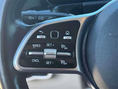 Used 2022 Mercedes-Benz GLA 250 4MATIC image 22