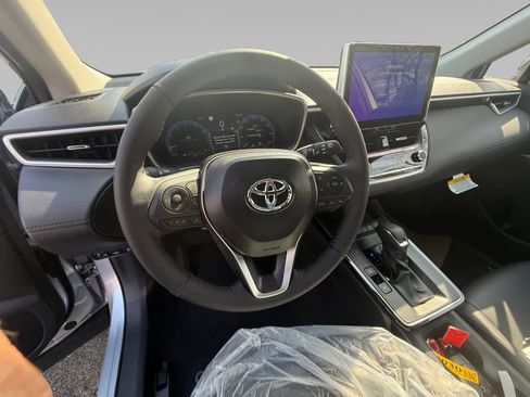 New 2026 Toyota Corolla Cross XLE FWD image 12