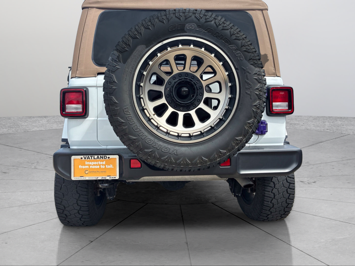 Used 2021 Jeep Wrangler Unlimited Sahara AWD/4WD image 34