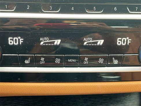 Used 2023 BMW 530i w/ Premium Package image 21