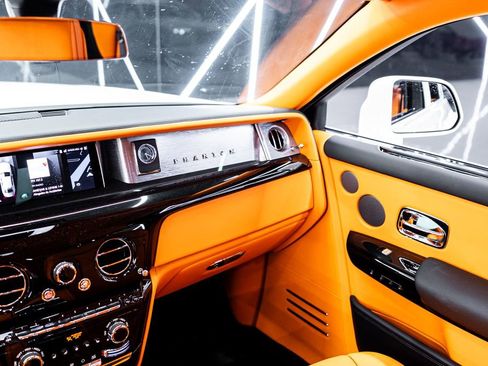 Used 2026 Rolls-Royce Phantom Sedan image 43