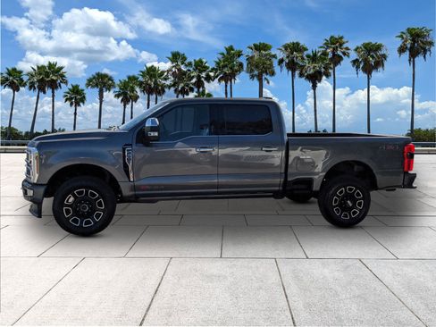 Used 2024 Ford F250 Platinum image 5