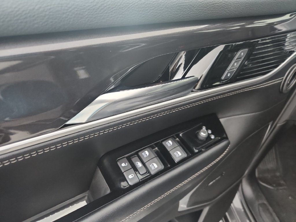 Certified 2023 Jeep Wagoneer 4WD image 24