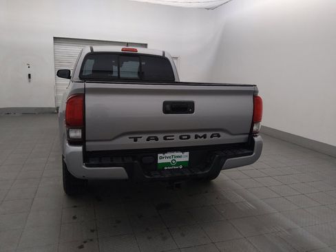 Used 2018 Toyota Tacoma SR RWD image 6