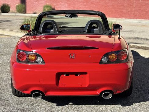 Used 2004 Honda S2000 image 6