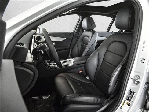 Used 2019 Mercedes-Benz C 300 C 300 image 18
