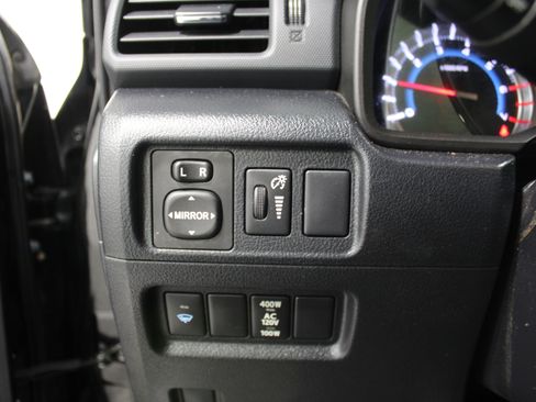 Used 2017 Toyota 4Runner SR5 image 8