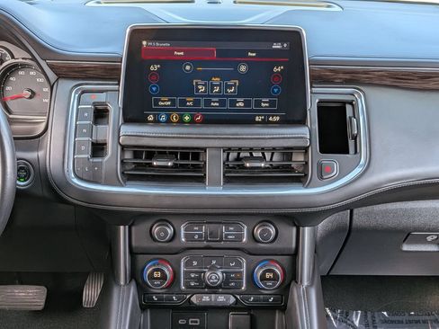 Used 2021 Chevrolet Tahoe LT w/ LT Signature Package AWD/4WD image 32