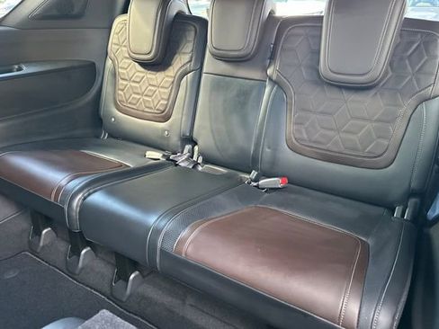 Used 2025 Nissan Armada Platinum Reserve image 14