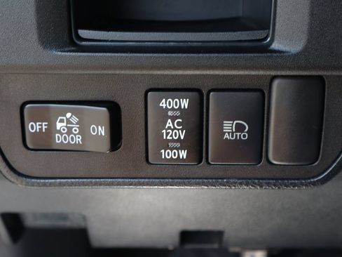 Used 2019 Toyota Tacoma TRD Sport AWD/4WD image 21