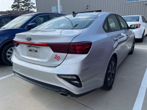 Used 2019 Kia Forte LXS image 4