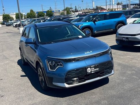 Certified 2023 Kia Niro Wind w/ Wind Preserve Package FWD image 7