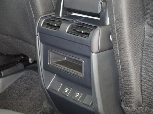 Used 2025 Land Rover Defender 110 S image 15