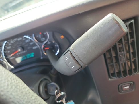 Used 2023 GMC Savana 2500 w/ Driver Convenience Package image 21