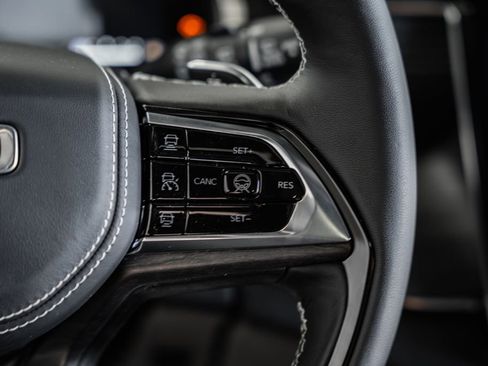 New 2025 Jeep Grand Cherokee Overland image 29