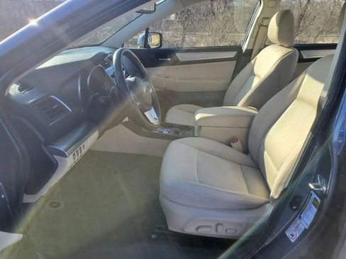 Used 2016 Subaru Legacy 2.5i Premium image 10