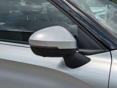 Used 2024 Mitsubishi Outlander SE AWD/4WD image 12
