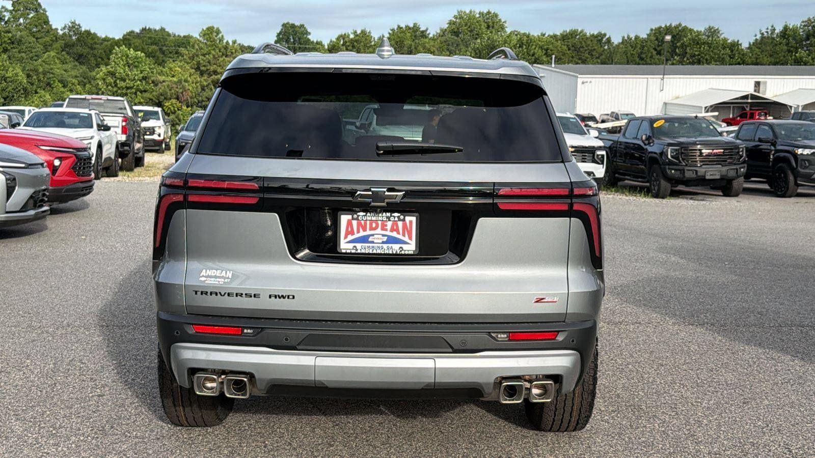 New 2026 Chevrolet Traverse Z71 w/ Enhanced Driving Package AWD/4WD image 9