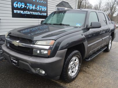 Used 2005 Chevrolet Avalanche Z71 w/ Sun And Sound Package