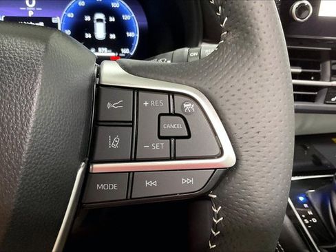 Used 2026 Toyota Sienna XSE AWD/4WD image 19