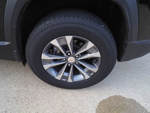 Certified 2026 Chevrolet Equinox LT FWD image 34