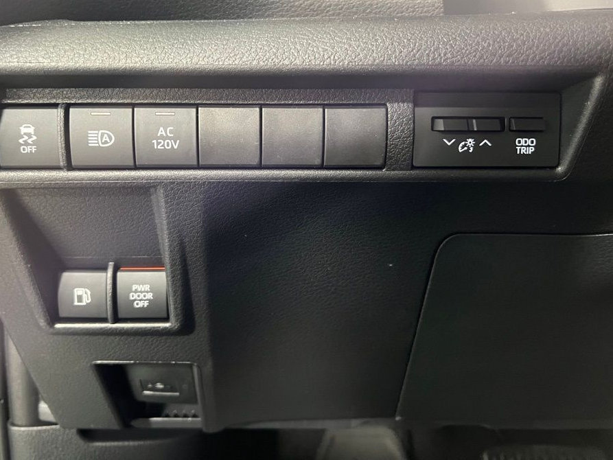 New 2026 Toyota Sienna XLE Woodland Edition AWD/4WD image 34