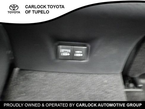 Used 2025 Toyota Camry SE w/ Convenience Package image 23