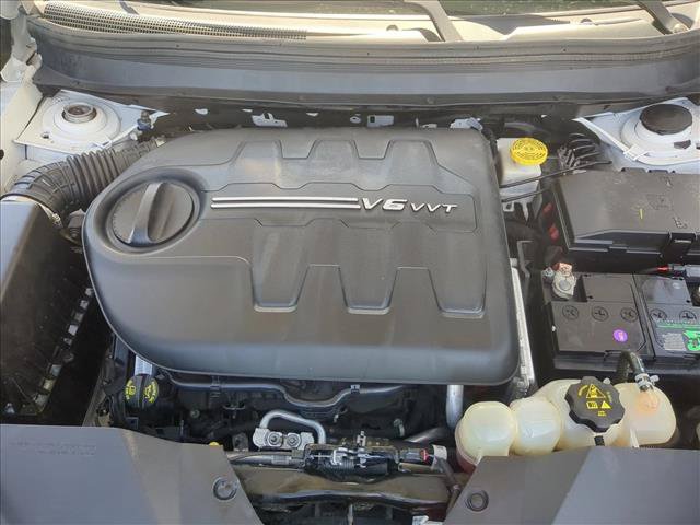 Used 2019 Jeep Cherokee Limited AWD/4WD image 23