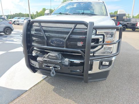 Used 2022 Ford F250 Lariat w/ Lariat Ultimate Package AWD/4WD image 5