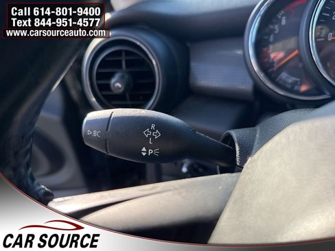 Used 2017 MINI Cooper 2-Door Hardtop image 22